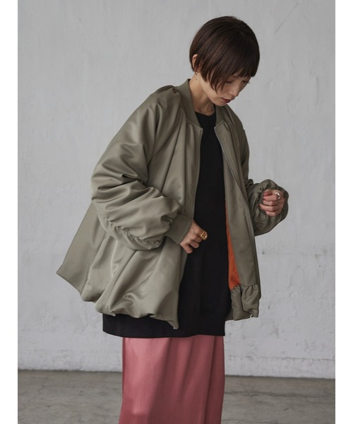 rem closet(レムクローゼット)の「ミリタリーギャザーブルゾン(ブルゾン・レディース・カーキ・FREE)」の17枚目の写真