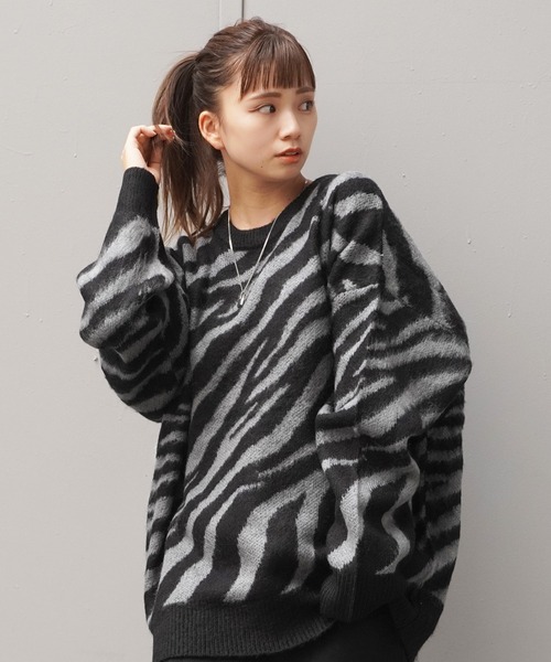 1111clothing(ワンフォークロージング)の「WJQ モヘアタッチ ルーズニット / 総柄 ニット プルオーバー オーバーサイズ(ニット/セーター・メンズ・ホワイト系6/グレー系6/ブラウン系4/ブラック系3/ベージュ系5/ブラック系5/ホワイト系3/ホワイト系5/ブラック系4・FREE)」の5枚目の写真
