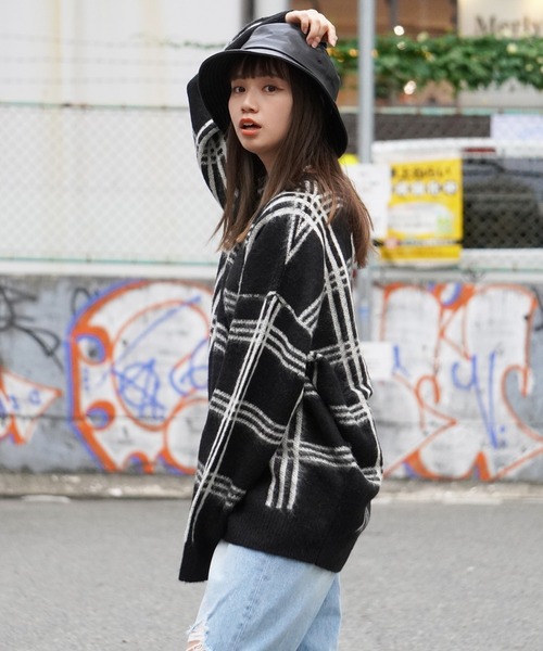 1111clothing(ワンフォークロージング)の「WJQ モヘアタッチ ルーズニット / 総柄 ニット プルオーバー オーバーサイズ(ニット/セーター・メンズ・ホワイト系6/グレー系6/ブラウン系4/ブラック系3/ベージュ系5/ブラック系5/ホワイト系3/ホワイト系5/ブラック系4・FREE)」の18枚目の写真
