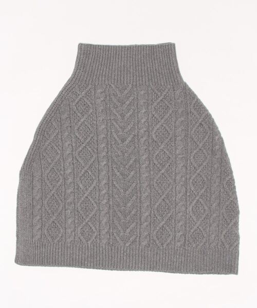 Samansa Mos2（サマンサ モスモス）の「ケーブルニットケープスヌード（ネックウォーマー/スヌード・レディース・グレー/モカ/チャコール・ﾌﾘ-）」の2枚目の写真