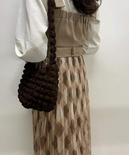 sakishimatokyo（サキシマトーキョー）の「ワッフル風 ぽこぽこバッグ（ショルダーバッグ・レディース・ブラック/ブラウン/ホワイト・FREE）」の18枚目の写真