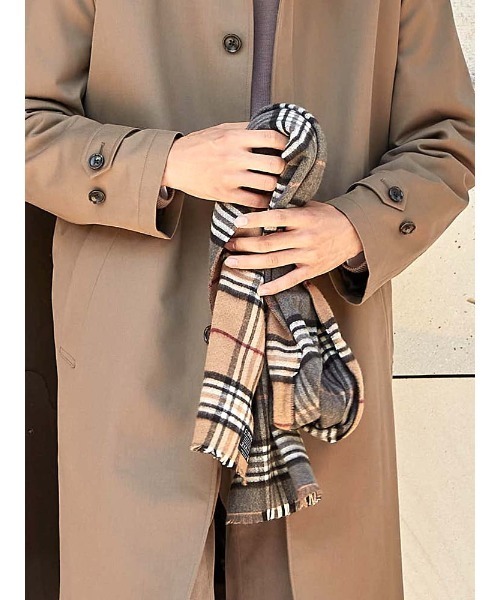 Perfect Suit FActory（パーフェクトスーツファクトリー）の「カシミンク　リバーシブルマフラー　V.FRAAS　ブラック/グレー/ネイビー（マフラー・メンズ・ネイビー/ブラック/チャコールグレー・FREE）」の2枚目の写真