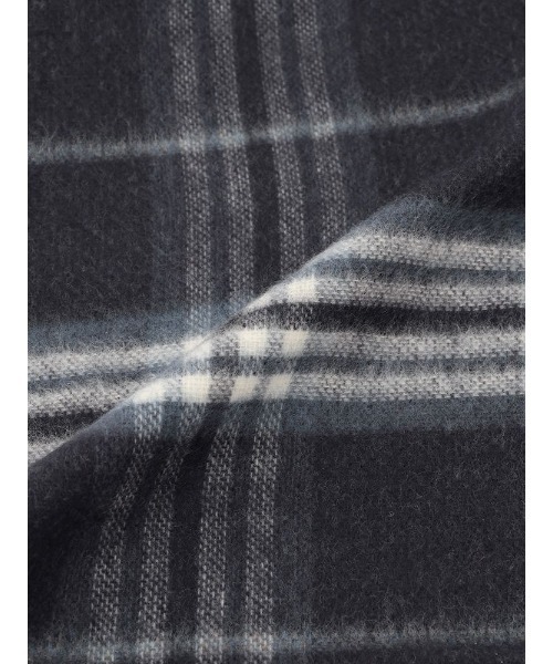 Perfect Suit FActory（パーフェクトスーツファクトリー）の「カシミンク　リバーシブルマフラー　V.FRAAS　ブラック/グレー/ネイビー（マフラー・メンズ・ネイビー/ブラック/チャコールグレー・FREE）」の12枚目の写真