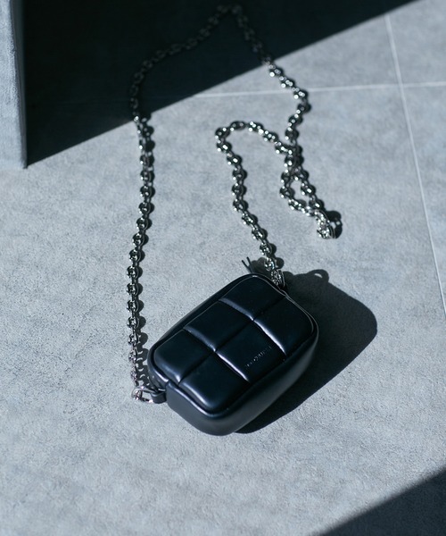 ADD CULUMN(アドカラム)の「ADD CULUMN/PUFF - CROSSBODY CS(ショルダーバッグ・レディース・ブルー/ブラック・FREE)」の2枚目の写真