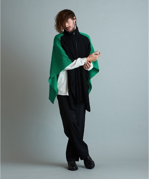 NO ID.(ノーアイディ)の「mcg3171-3WAYニットZIPポンチョ(ポンチョ・メンズ・ブラック/グリーン/アイボリー・ONE SIZE)」の17枚目の写真