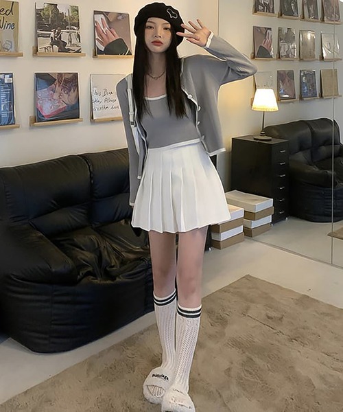 Girly Doll（ガーリードール）の「パイピングリブニットカーディガン＆キャミ ツーピースセット（アンサンブル・レディース・ブラック/グレー/グリーン・F）」の14枚目の写真