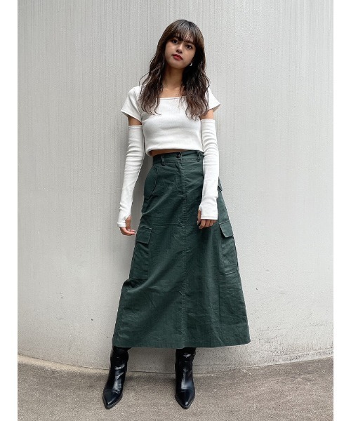 ENVYM（アンビー）の「ＥロゴスリーブカットＴＯＰＳ（Tシャツ/カットソー・レディース・ブラック/ブルー/ホワイト・FREE）」の12枚目の写真