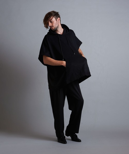 NO ID.（ノーアイディ）の「【NO ID.】Dolman Sleeve Hooded Poncho / ドルマン スリーブ フード ポンチョ（ポンチョ・メンズ・ブラック/ホワイト/グリーン・ONE SIZE）」の19枚目の写真