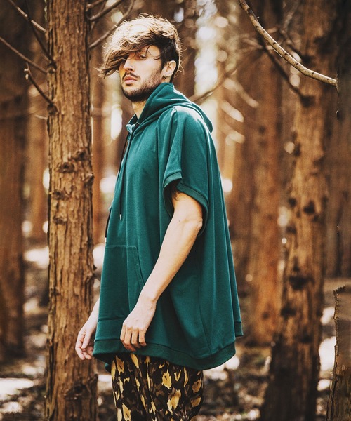 NO ID.（ノーアイディ）の「【NO ID.】Dolman Sleeve Hooded Poncho / ドルマン スリーブ フード ポンチョ（ポンチョ・メンズ・ブラック/ホワイト/グリーン・ONE SIZE）」の20枚目の写真