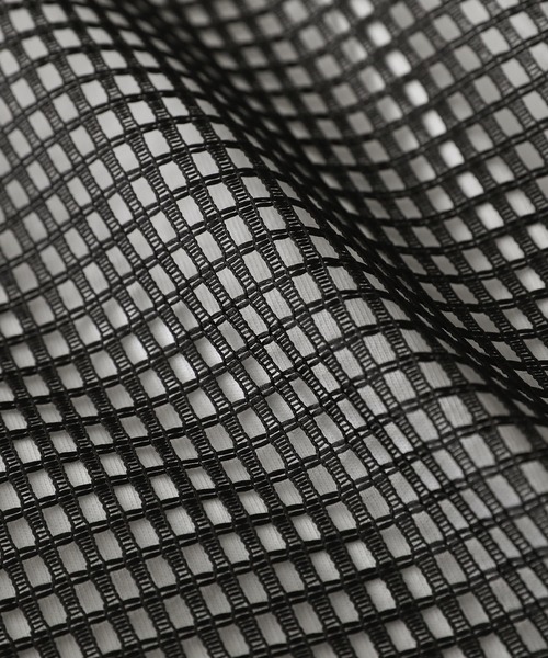 kOhAKU（コハク）の「『異素材アシメメッシュカットソー』（Tシャツ/カットソー・レディース・ブラック/オフホワイト・FREE）」の4枚目の写真