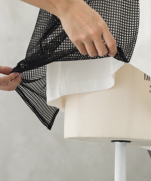 kOhAKU（コハク）の「『異素材アシメメッシュカットソー』（Tシャツ/カットソー・レディース・ブラック/オフホワイト・FREE）」の13枚目の写真