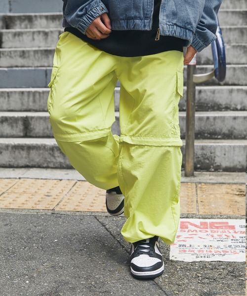 MSG（エムエスジー）の「ナイロン2wayワイドカーゴパンツ　サイドライン（カーゴパンツ・メンズ・オフホワイト/ベージュ/ライム/ブラック/ブラック系・L/M/S/XL）」の11枚目の写真