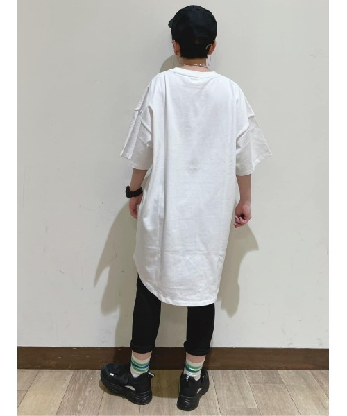 Champion(チャンピオン)の「【Champion】刺繍チュニック(Tシャツ/カットソー・レディース・ホワイト/グリーン/ダークグレー・M/L)」の8枚目の写真