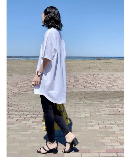 Champion(チャンピオン)の「【Champion】刺繍チュニック(Tシャツ/カットソー・レディース・ホワイト/グリーン/ダークグレー・M/L)」の5枚目の写真