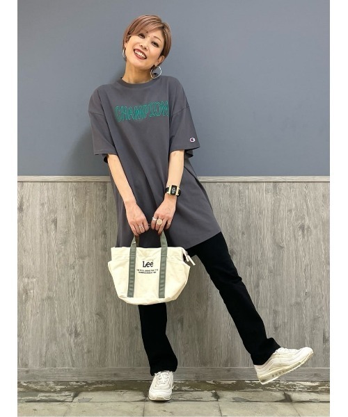Champion(チャンピオン)の「【Champion】刺繍チュニック(Tシャツ/カットソー・レディース・ホワイト/グリーン/ダークグレー・M/L)」の20枚目の写真