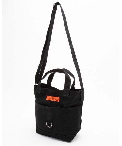 RVCA（ルーカ）の「RVCA メンズ  CHAINMAIL SMALL CANVAS BAG バッグ【2023年春夏モデル】/ルーカキャンバススモールトート（トートバッグ・メンズ・ブラック/ホワイト・FREE）」の2枚目の写真
