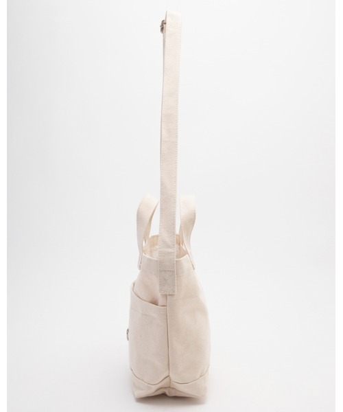 RVCA（ルーカ）の「RVCA メンズ  CHAINMAIL SMALL CANVAS BAG バッグ【2023年春夏モデル】/ルーカキャンバススモールトート（トートバッグ・メンズ・ブラック/ホワイト・FREE）」の3枚目の写真