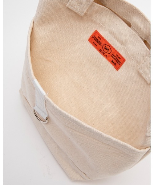 RVCA（ルーカ）の「RVCA メンズ  CHAINMAIL SMALL CANVAS BAG バッグ【2023年春夏モデル】/ルーカキャンバススモールトート（トートバッグ・メンズ・ブラック/ホワイト・FREE）」の16枚目の写真