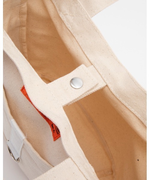 RVCA（ルーカ）の「RVCA メンズ  CHAINMAIL SMALL CANVAS BAG バッグ【2023年春夏モデル】/ルーカキャンバススモールトート（トートバッグ・メンズ・ブラック/ホワイト・FREE）」の13枚目の写真