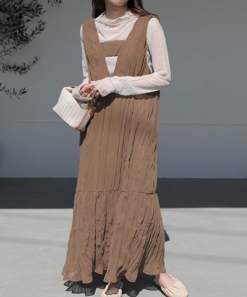 Bab（バブ）の「【低身長向けサイズあり】シワプリーツジャンパーワンピース（ジャンパースカート・レディース・アイボリー/モカ/ライトグレー/ブラック・S/M）」の5枚目の写真