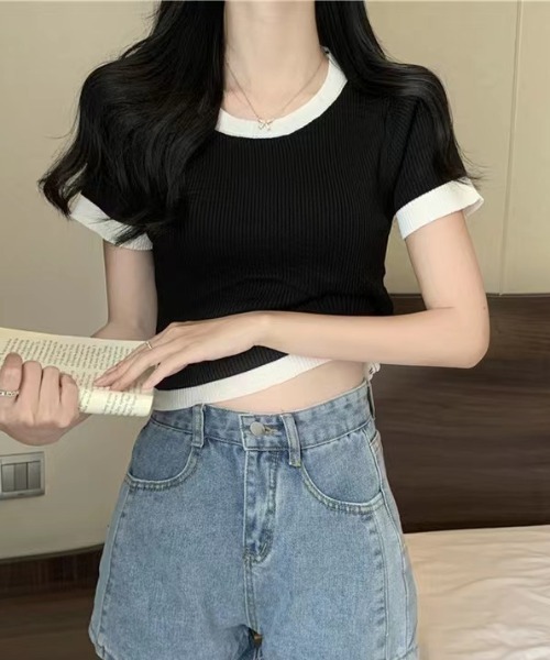 Sibra(シブラ)の「配色ニットトップス(Tシャツ/カットソー・レディース・ホワイト/ベージュ/ブラック・M)」の9枚目の写真