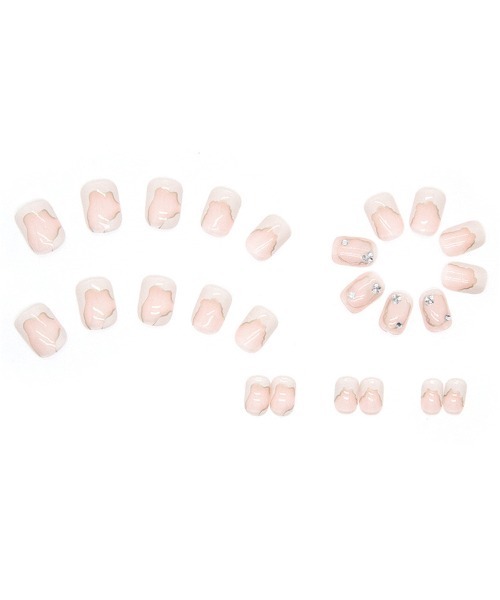 Doux Belle（ドゥーベル）の「ネイルチップ ネイル セルフネイル（ネイルシール/ネイルチップ・レディース・A/B/C/L/P/I/D/E/G/M/F/K/O/H/J/T/U/V/Q/R/S・FREE）」の11枚目の写真