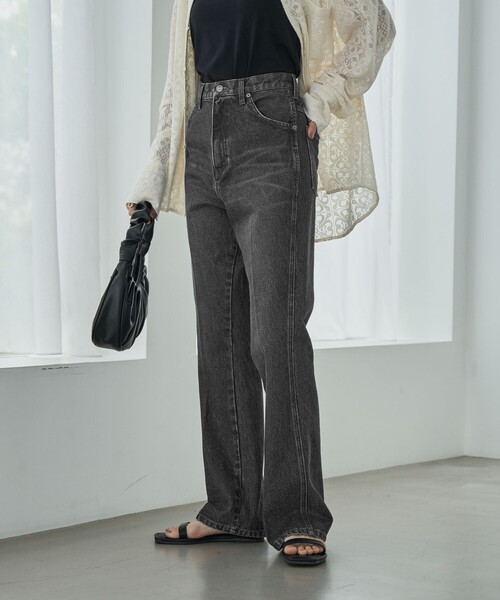 coen(コーエン)の「フレアデニムパンツ(デニムパンツ・レディース・ブラック/コバルトブルー・S/M/L)」の11枚目の写真