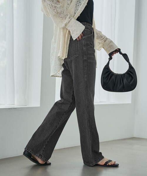 coen(コーエン)の「フレアデニムパンツ(デニムパンツ・レディース・ブラック/コバルトブルー・S/M/L)」の12枚目の写真