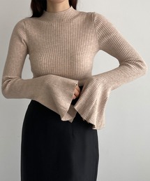 Louere（ルエレ）の「フレアスリットスリーブハイネックリブニット（ニット/セーター）」