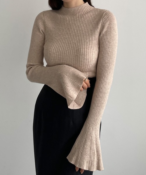 Louere(ルエレ)の「フレアスリットスリーブハイネックリブニット(ニット/セーター・レディース・ベージュ/ブラック/アイボリー/チャコール/グレイッシュベージュ/ブラウン・FREE/MEDIUM/LARGE)」の20枚目の写真