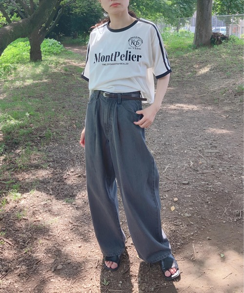 AS KNOW AS plus(アズノゥアズプラス)の「☆ベルト付タックワイドパンツ(デニムパンツ・レディース・サックスブルー/アイボリー/グレー系/ケミカルウォッシュ・FREE)」の12枚目の写真