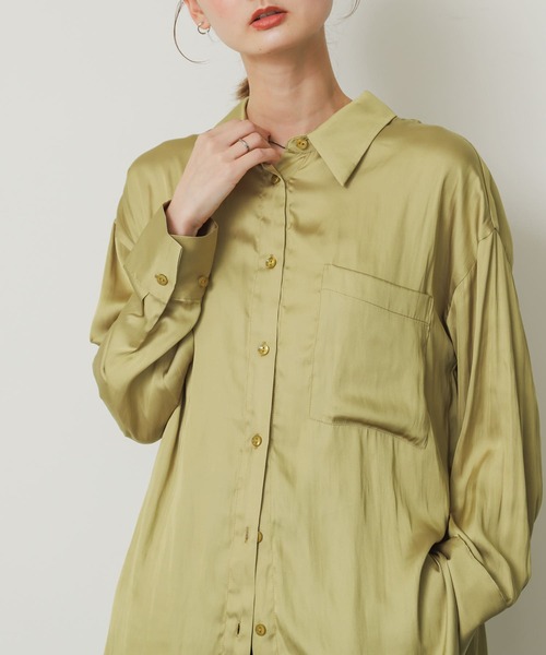 SENSE OF PLACE by URBAN RESEARCH(センスオブプレイスバイアーバンリサーチ)の「サテンルーズシャツ(シャツ/ブラウス・レディース・チャコールグレー/イエロー/ブルー系その他・ONE)」の21枚目の写真