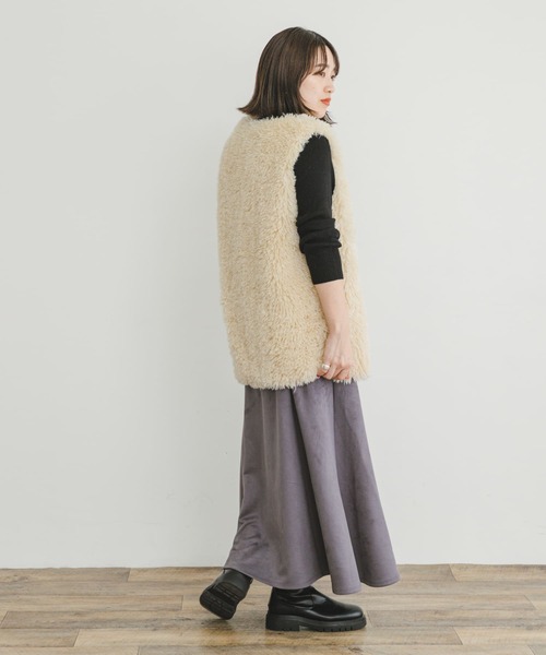 ITEMS URBANRESEARCH（アイテムズ アーバンリサーチ）の「『静電気防止』フェイクスエードタックフレアスカート（スカート・レディース・モカ/ライトベージュ/ライトブルー・FREE）」の19枚目の写真