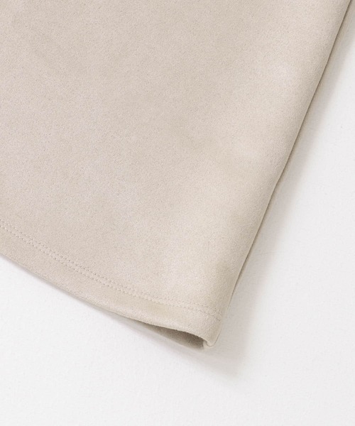 ITEMS URBANRESEARCH（アイテムズ アーバンリサーチ）の「『静電気防止』フェイクスエードタックフレアスカート（スカート・レディース・モカ/ライトベージュ/ライトブルー・FREE）」の6枚目の写真