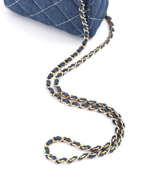 NATURAL BEAUTY BASIC（ナチュラルビューティーベーシック）の「◇【Oggi11月号掲載】タイニーレディバッグ（ショルダーバッグ・レディース・ブルー/ブラック/オフホワイト・ﾌﾘ-）」の21枚目の写真