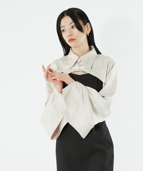 Ellno de Mavie(エルノデメヴィ)の「チャイナボレロシャツ(シャツ/ブラウス・レディース・ブラック/アイボリー・FREE)」の5枚目の写真