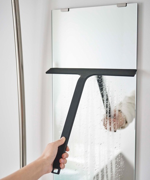 tower（タワー）の「tower(タワー)　マグネット水切りワイパー（バス/トイレグッズ・レディース・ブラック/ホワイト・F）」の4枚目の写真