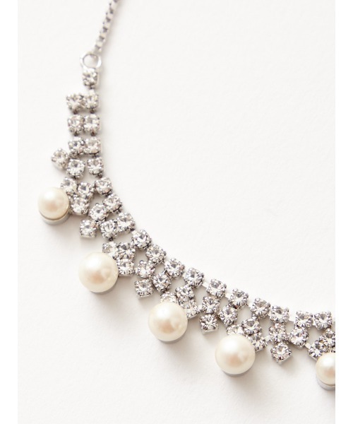 AIMER（エメ）の「ビジュー×パールネックレス（ネックレス・レディース・シルバー/ゴールド・FREE）」の4枚目の写真