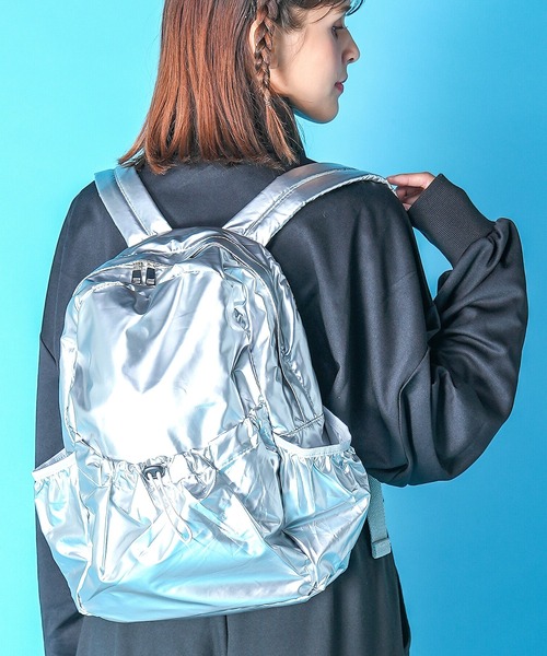 an meets zakka(アンミツザッカ)の「an meets zakka ギャラクシーリュック(バックパック/リュック・レディース・シルバー/ブラック・ONE SIZE)」の2枚目の写真