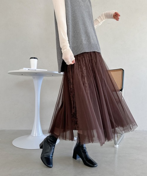un+frame(アンフレーム)の「velour tulle long skirt/ベロアチュールロングスカート(スカート・レディース・ベージュ/ブラック/ブラウン・FREE)」の16枚目の写真