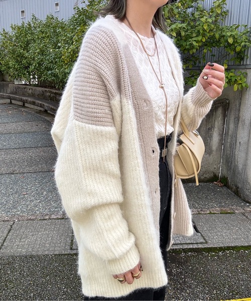 y/m by misato（イムバイミサト）の「バイカラーニットカーディガン（カーディガン/ボレロ・レディース・ブラック/アイボリー/グレー・FREE）」の2枚目の写真