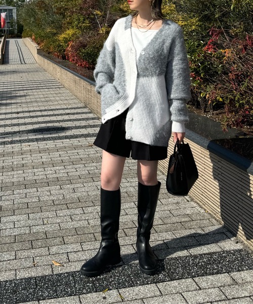 y/m by misato（イムバイミサト）の「バイカラーニットカーディガン（カーディガン/ボレロ・レディース・ブラック/アイボリー/グレー・FREE）」の6枚目の写真