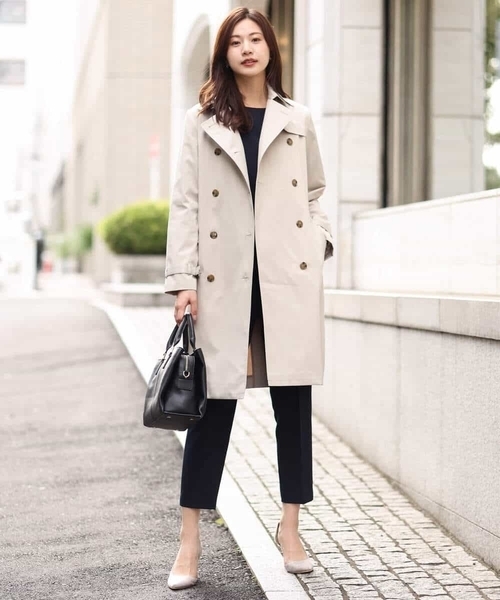 MK MICHEL KLEIN(エムケーミッシェルクラン)の「ベーシックテーパードパンツ/制菌加工/洗える(スラックス・レディース・ネイビー/グレイッシュベージュ・40/38/36)」の3枚目の写真