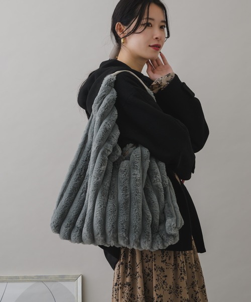KATHARINE ROSS(キャサリンロス)の「【KATHARINE ROSS】WEB限定 エコファーワンショルバッグ(トートバッグ・レディース・ブラウン/グレー/ブラック/グレイッシュベージュ・MEDIUM)」の19枚目の写真
