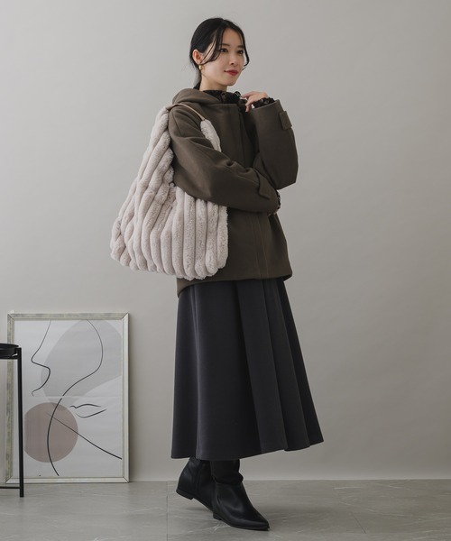 KATHARINE ROSS(キャサリンロス)の「【KATHARINE ROSS】WEB限定 エコファーワンショルバッグ(トートバッグ・レディース・ブラウン/グレー/ブラック/グレイッシュベージュ・MEDIUM)」の10枚目の写真