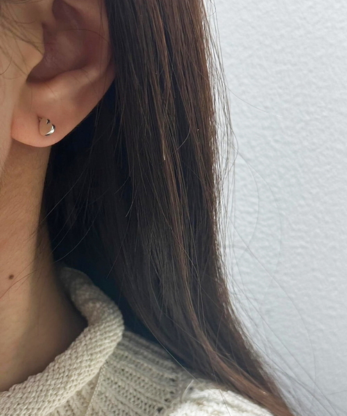 EDIT. FOR LULU（エディットフォールル）の「【SASKIA DIEZ/サスキア ディツ】ハートミニピアス（ピアス（両耳用）・レディース・シルバー・FREE）」の2枚目の写真