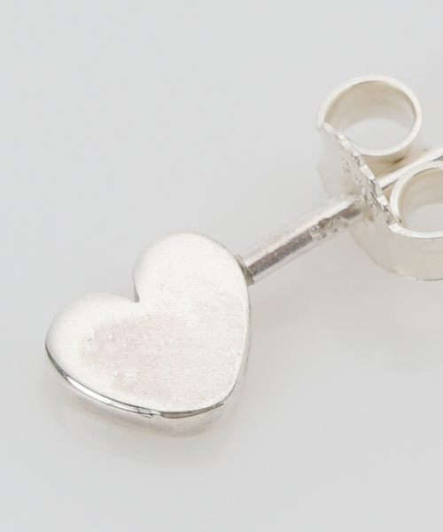 EDIT. FOR LULU（エディットフォールル）の「【SASKIA DIEZ/サスキア ディツ】ハートミニピアス（ピアス（両耳用）・レディース・シルバー・FREE）」の4枚目の写真