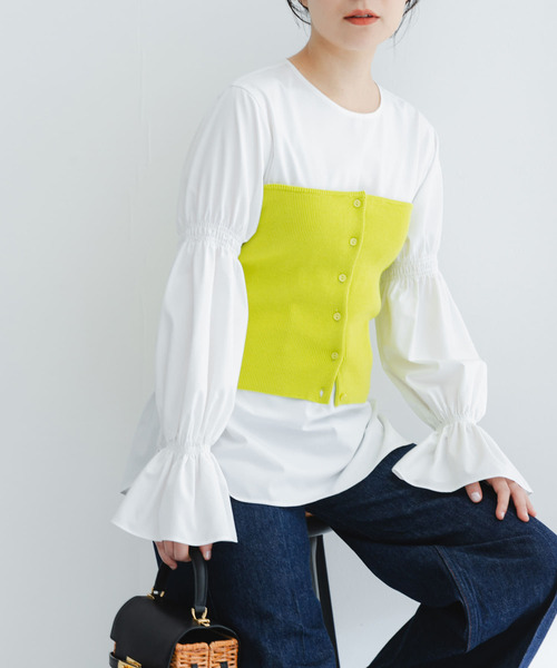 URBAN RESEARCH ROSSO WOMEN(アーバンリサーチ ロッソ)の「ボタンデザインベアトップ(ニット/セーター・レディース・イエロー/アイボリー・FREE)」の2枚目の写真