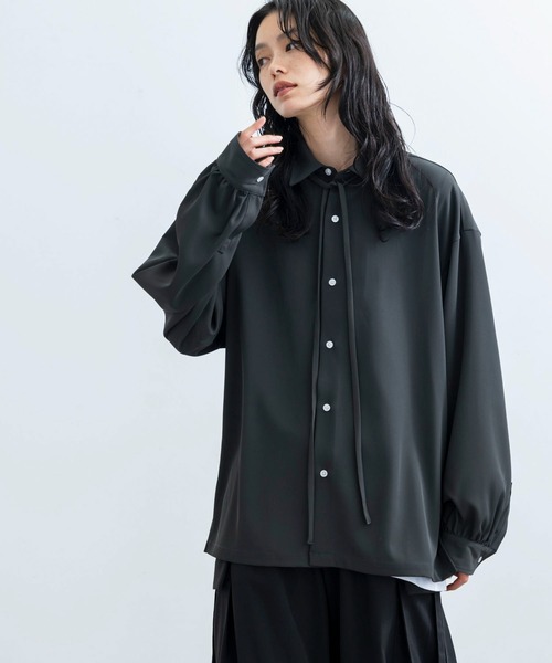 JUNRED（ジュンレッド）の「ループタイロングスリーブシャツ（シャツ/ブラウス・メンズ・チャコールグレー/ホワイト/グリーン・L/M/S）」の6枚目の写真