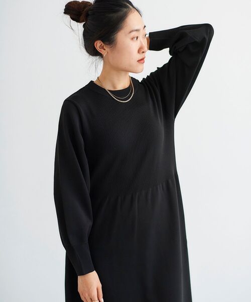 le.coeur blanc(ルクールブラン)の「フレアニットワンピース(ワンピース・レディース・アイボリー/ブラック・38)」の8枚目の写真